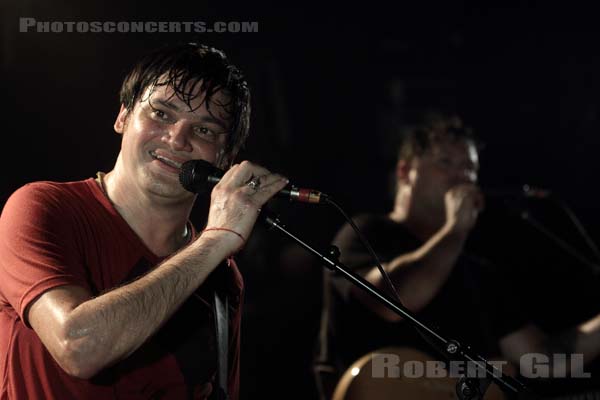 AND YOU WILL KNOW US BY THE TRAIL OF DEAD - 2013-04-17 - PARIS - La Maroquinerie - Conrad Keely - Jason Patrick Reece